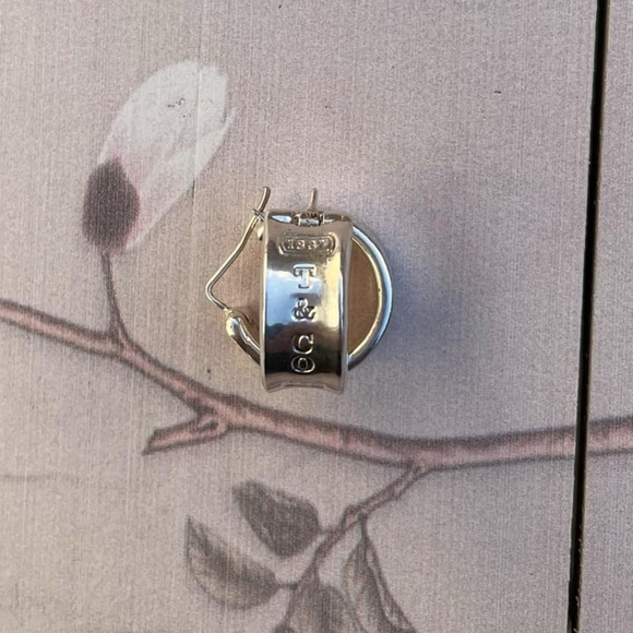 Vintage 1997 Tiffany & Co 1837 925 Sterling Silver Huggie Hoop Earrings - Picture 4 of 14